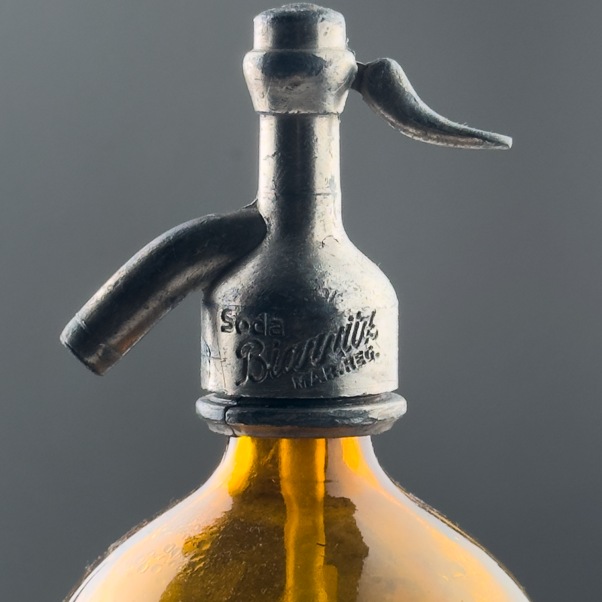 1-Liter Amber Lithographed Seltzer Bottle